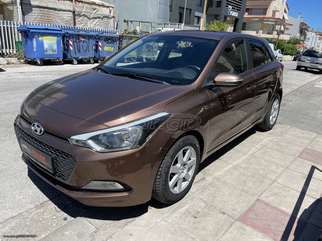 HYUNDAI i20 2015