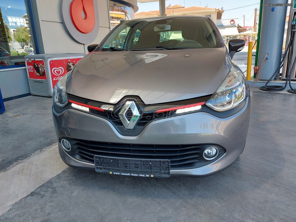 RENAULT CLIO 2015
