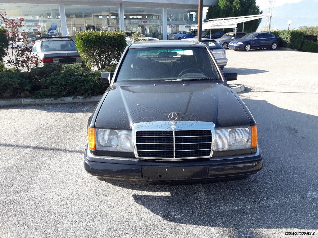 MERCEDES E320 1990