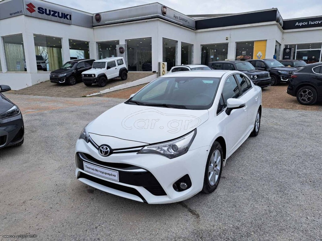 TOYOTA AVENSIS 2015