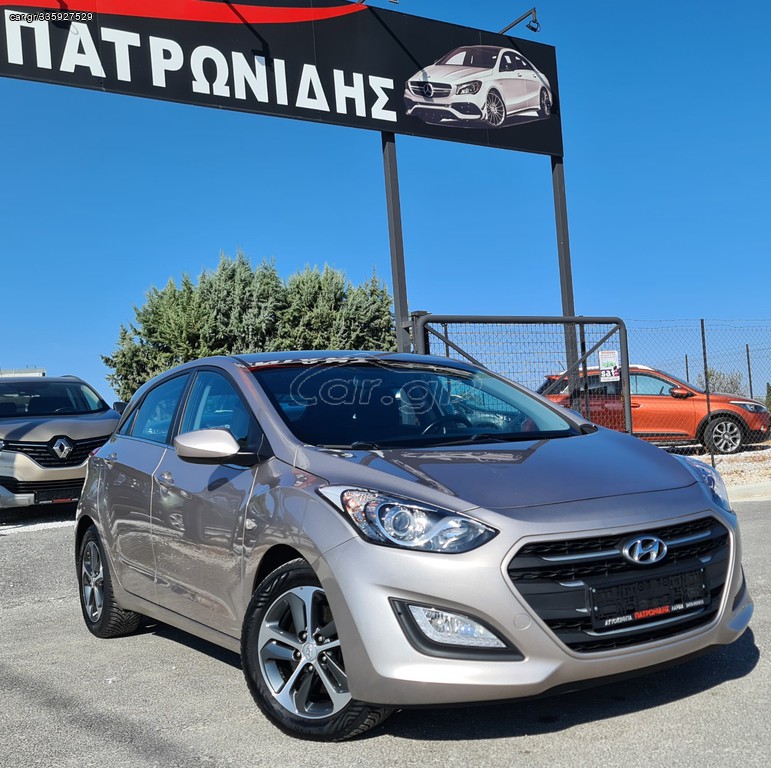 HYUNDAI i30 2015