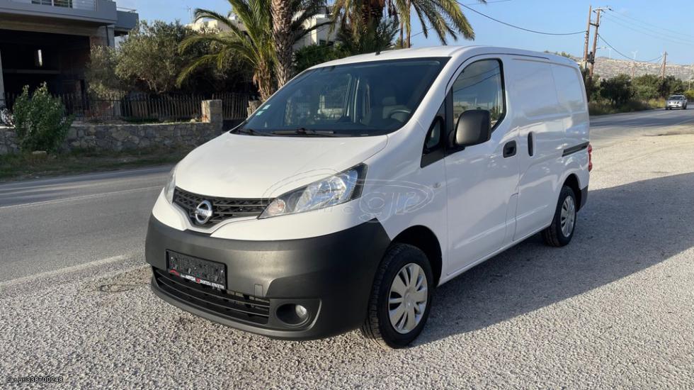 NISSAN NV200 2017