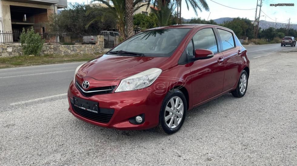 TOYOTA YARIS 2012