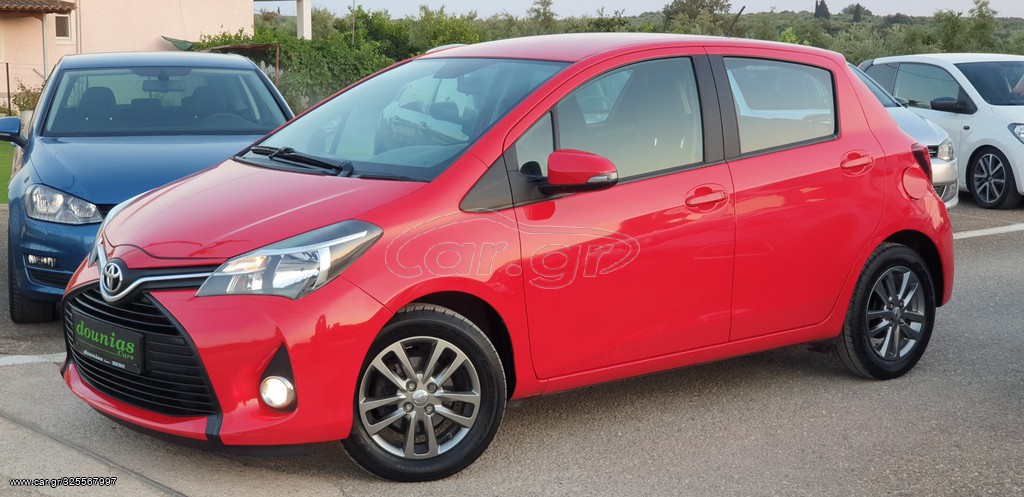 TOYOTA YARIS 2015