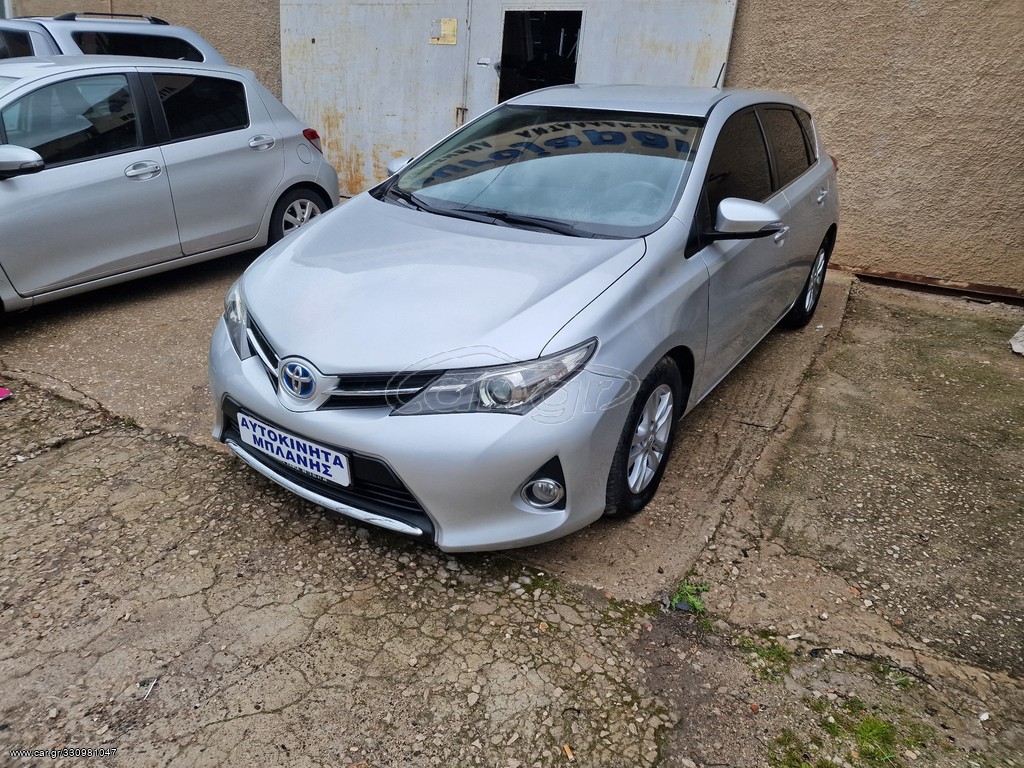 TOYOTA AURIS 2013