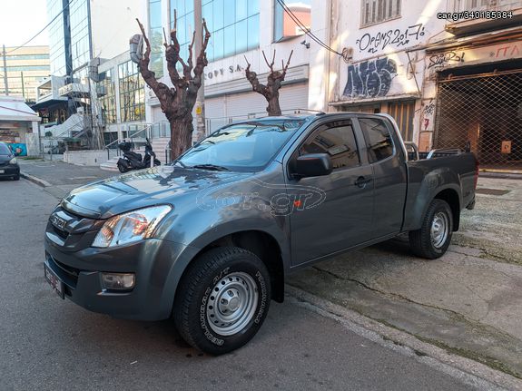 ISUZU D-Max 2013