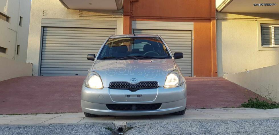 TOYOTA YARIS 2003