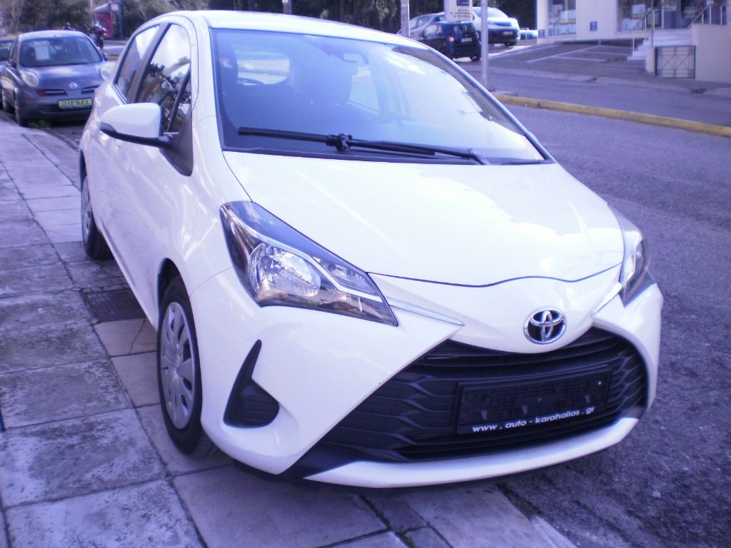 TOYOTA YARIS 2017