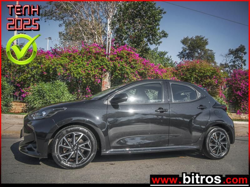 TOYOTA YARIS 2021