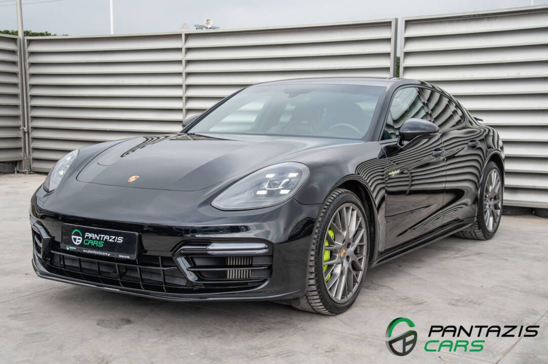PORSCHE PANAMERA 2018