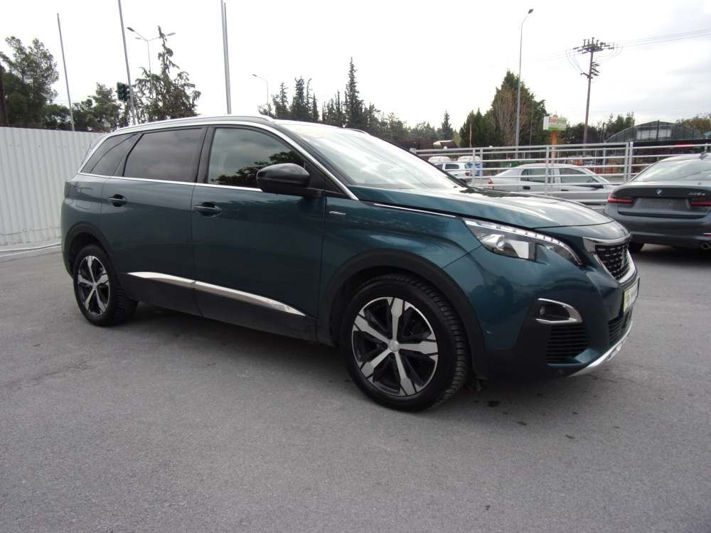 PEUGEOT 5008 2019