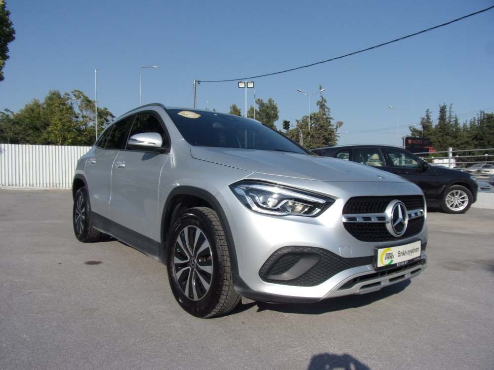 MERCEDES GLA 200 2021