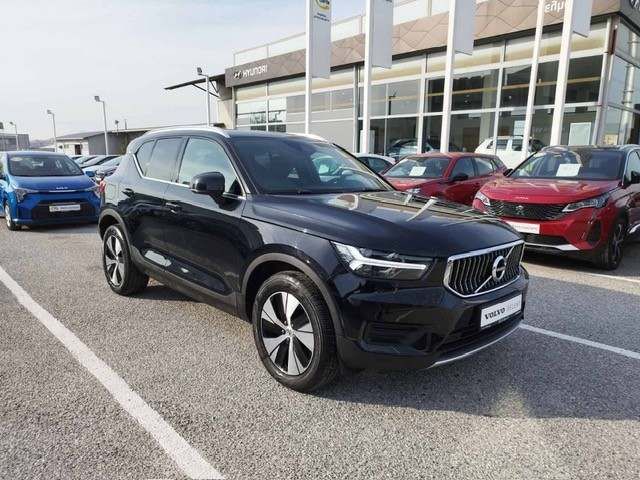 VOLVO XC 40 2021