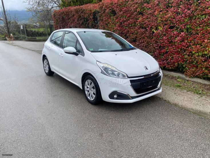 PEUGEOT 208 2017