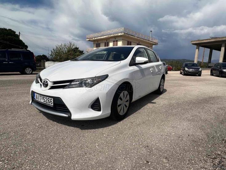 TOYOTA AURIS 2013