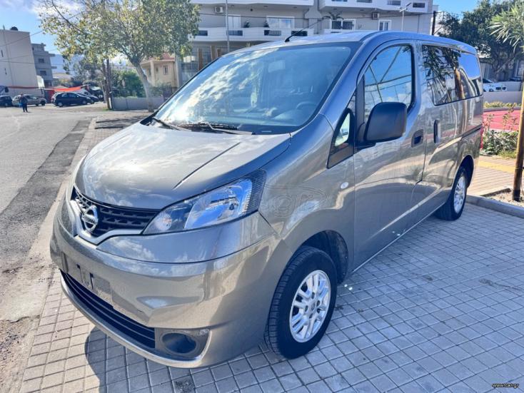 NISSAN NV200 2018