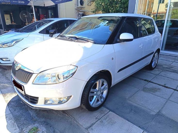 SKODA FABIA 2012