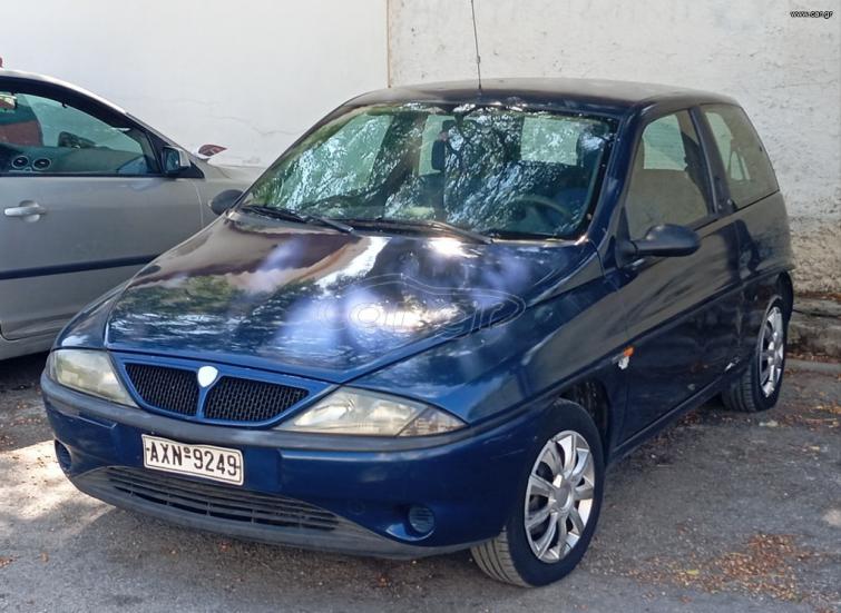 LANCIA YPSILON 2000