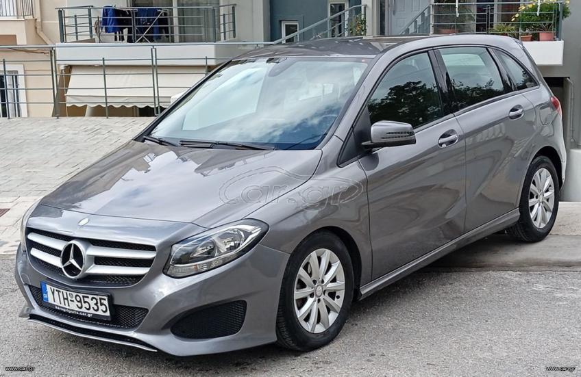 MERCEDES B180 2017