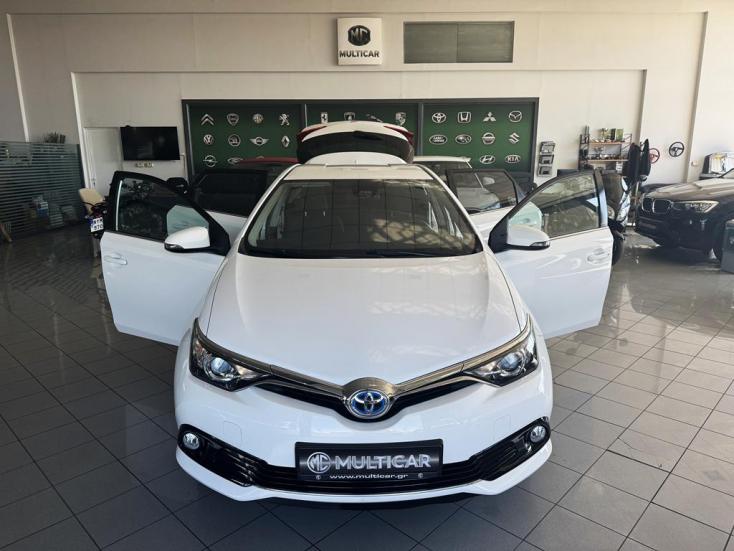 TOYOTA AURIS 2017