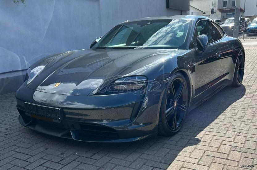 PORSCHE TAYCAN 2020