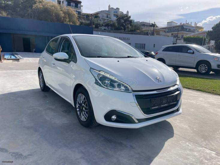 PEUGEOT 208 2019