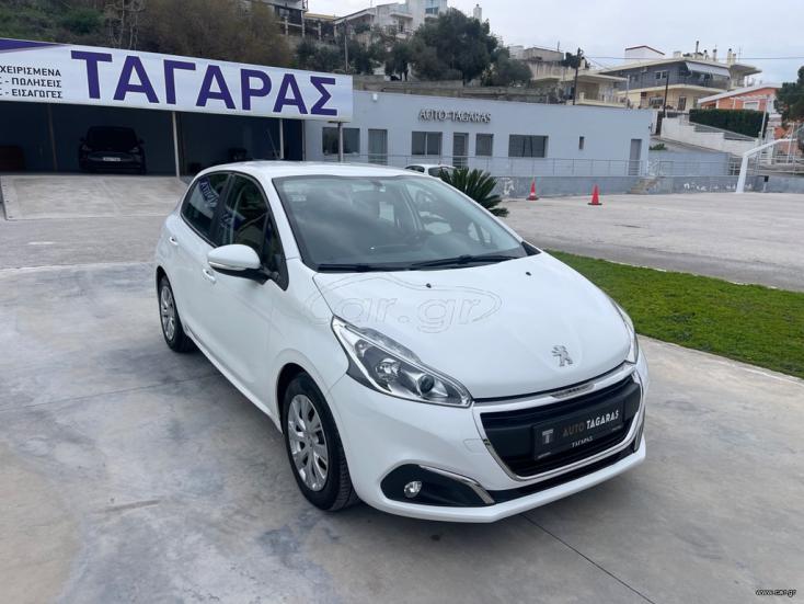 PEUGEOT 208 2019