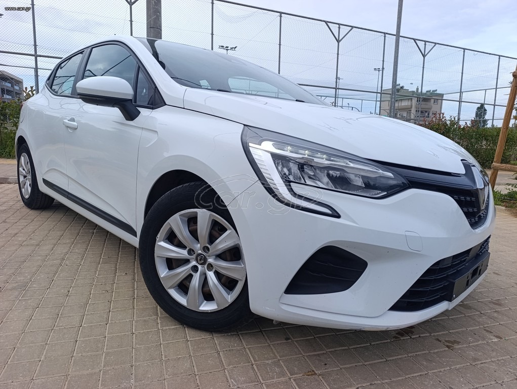 RENAULT CLIO 2021
