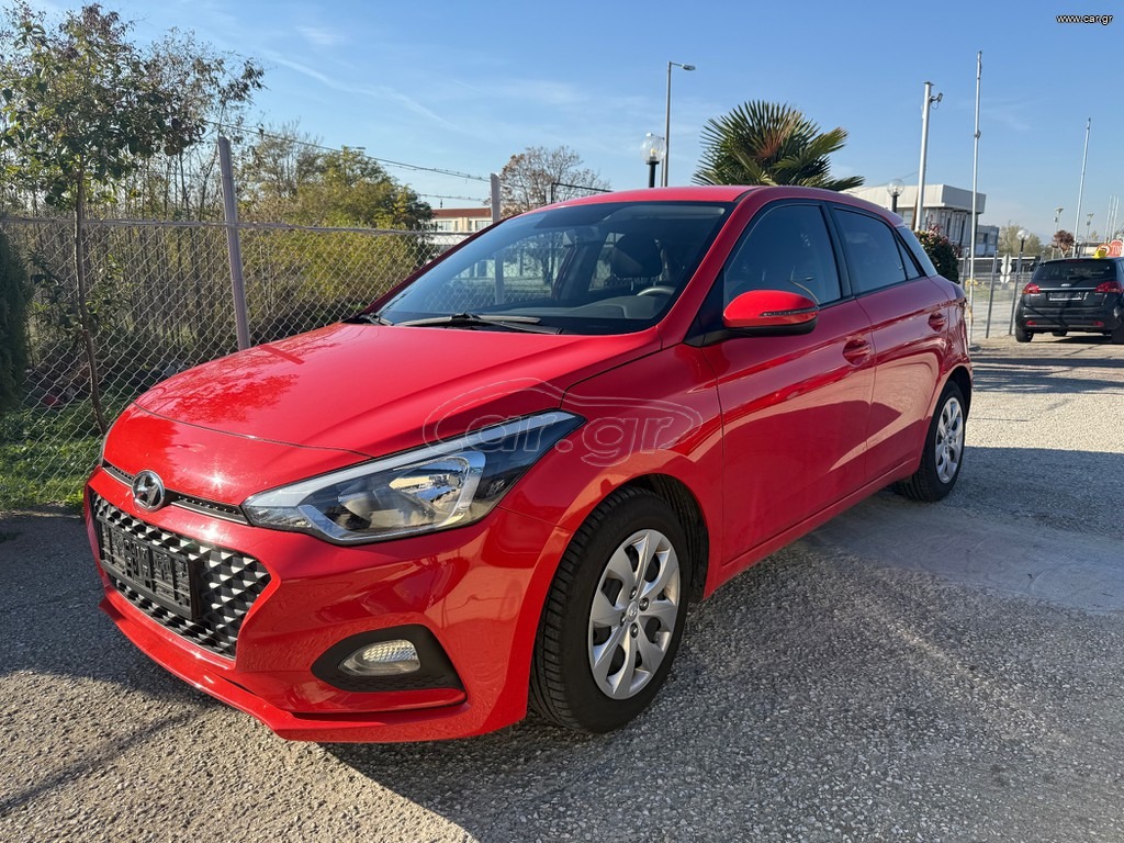HYUNDAI i20 2019