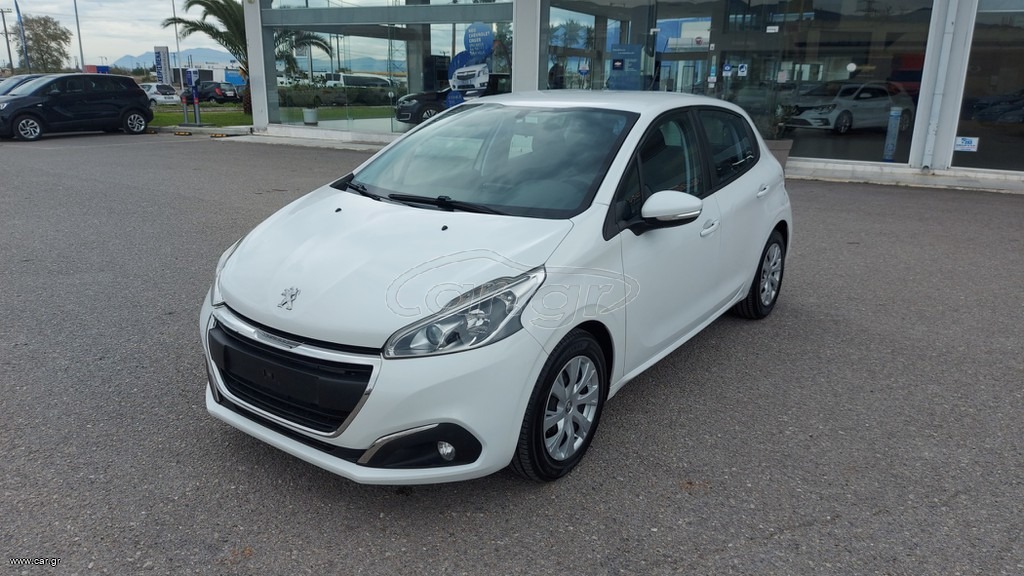 PEUGEOT 208 2018