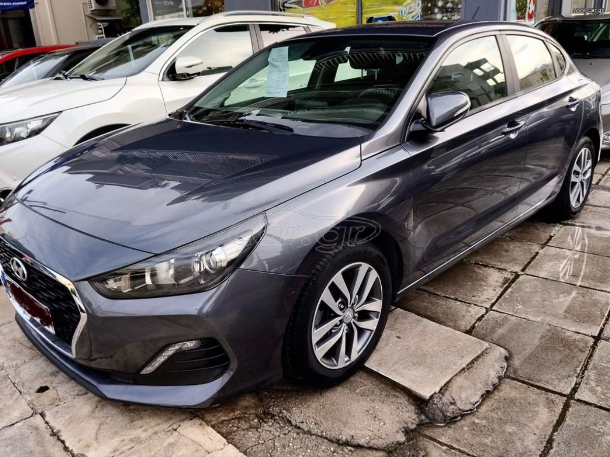 HYUNDAI i30 2019
