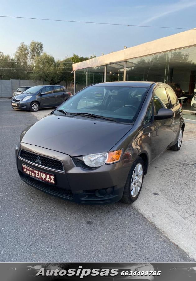 MITSUBISHI COLT 2011