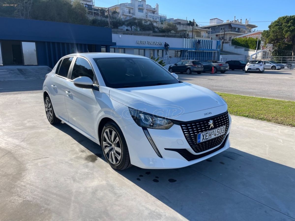 PEUGEOT 208 2020