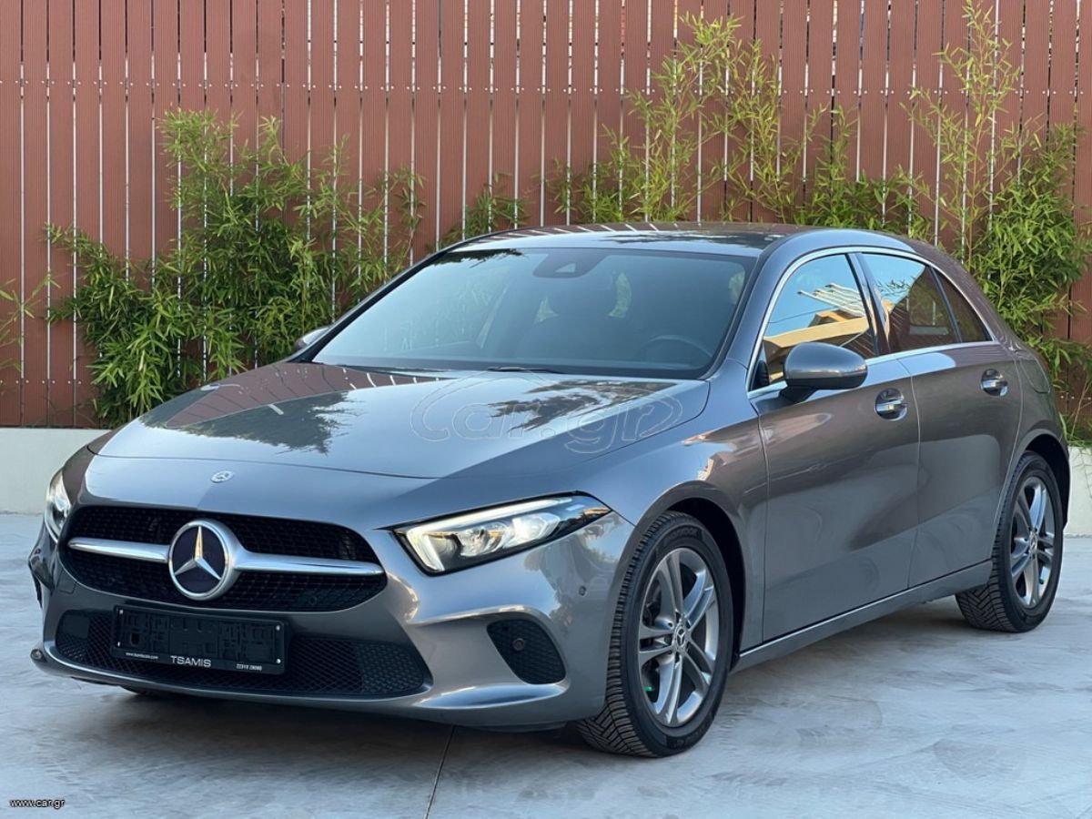 MERCEDES A180 2019