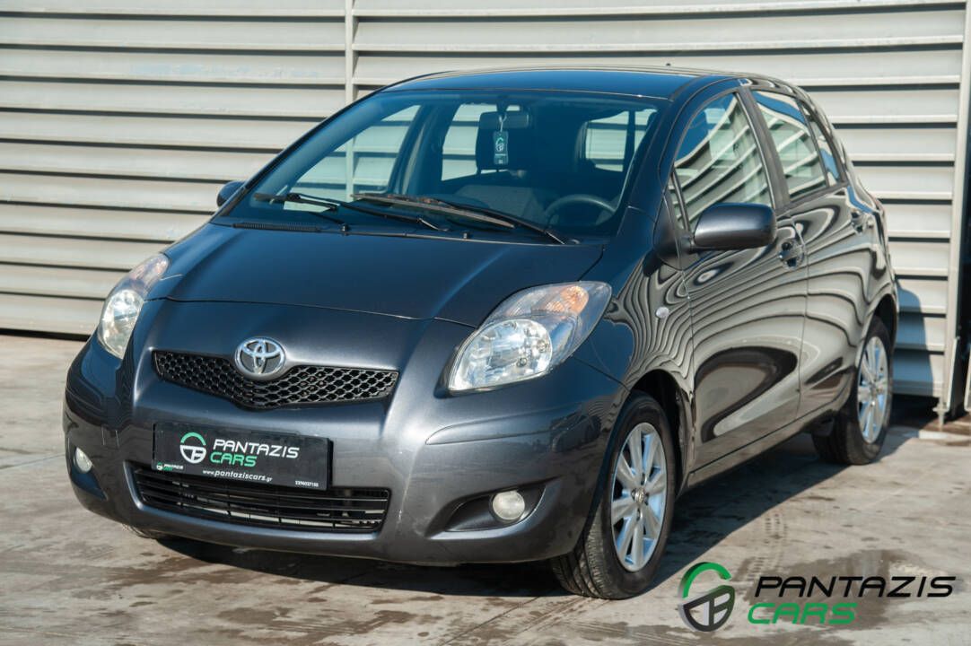 TOYOTA YARIS 2011