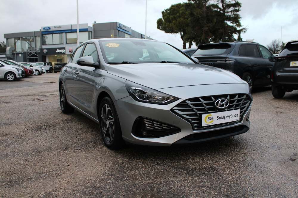 HYUNDAI i30 2022