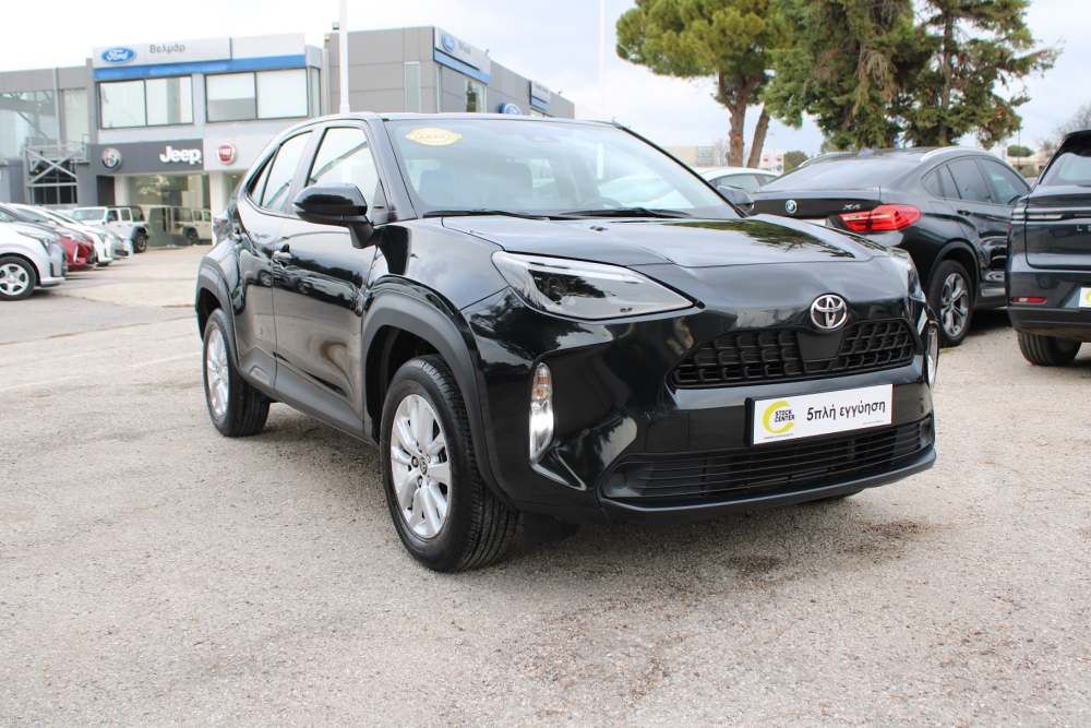 TOYOTA Yaris Cross 2022