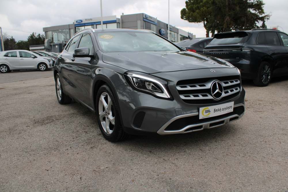 MERCEDES GLA 200 2019