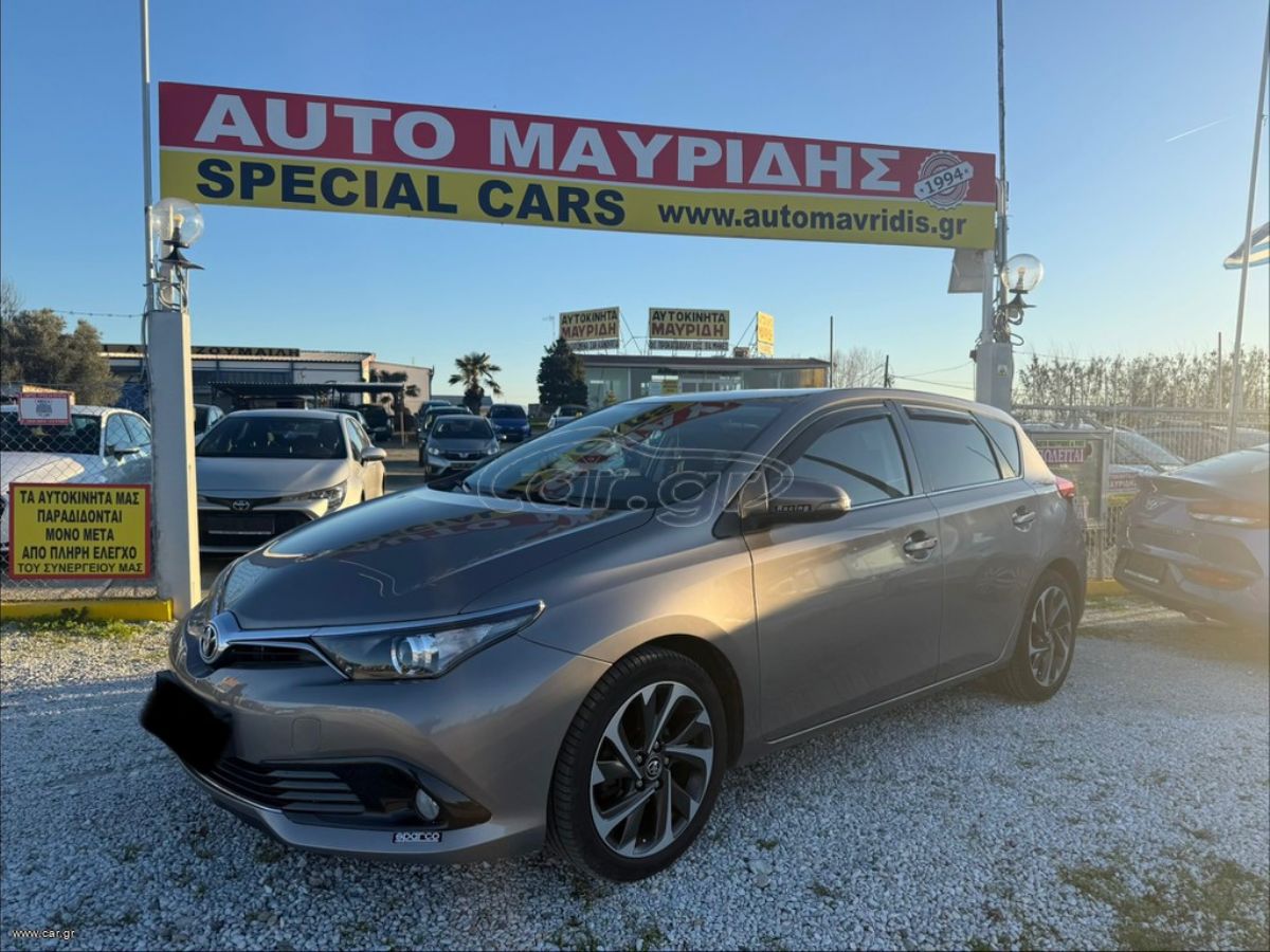 TOYOTA AURIS 2015