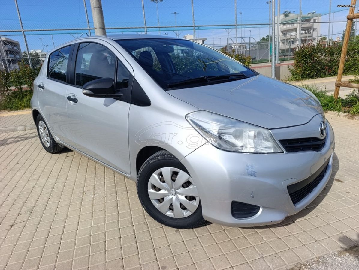 TOYOTA YARIS 2013