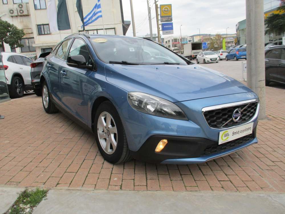 VOLVO V40 CROSS COUNTRY 2014