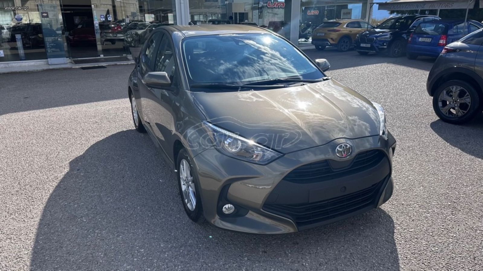 TOYOTA YARIS 2024