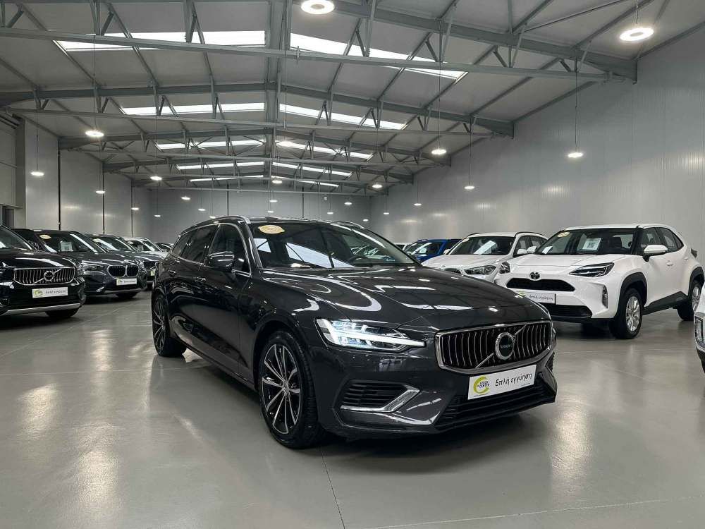 VOLVO V60 2023