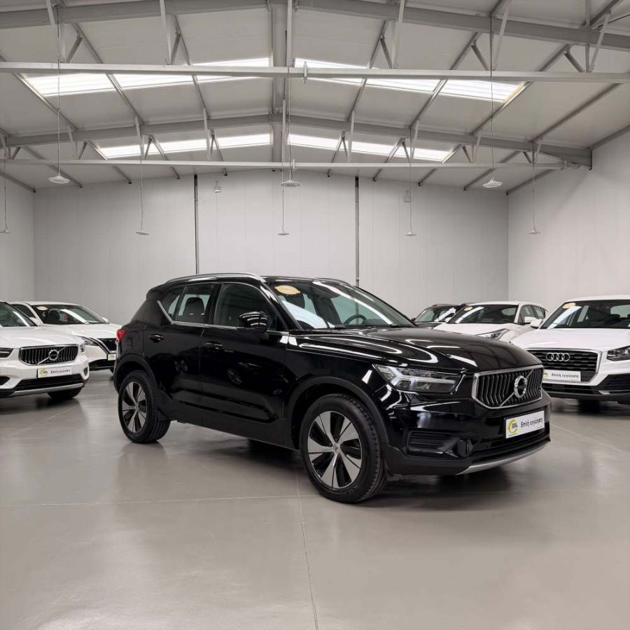 VOLVO XC 40 2021