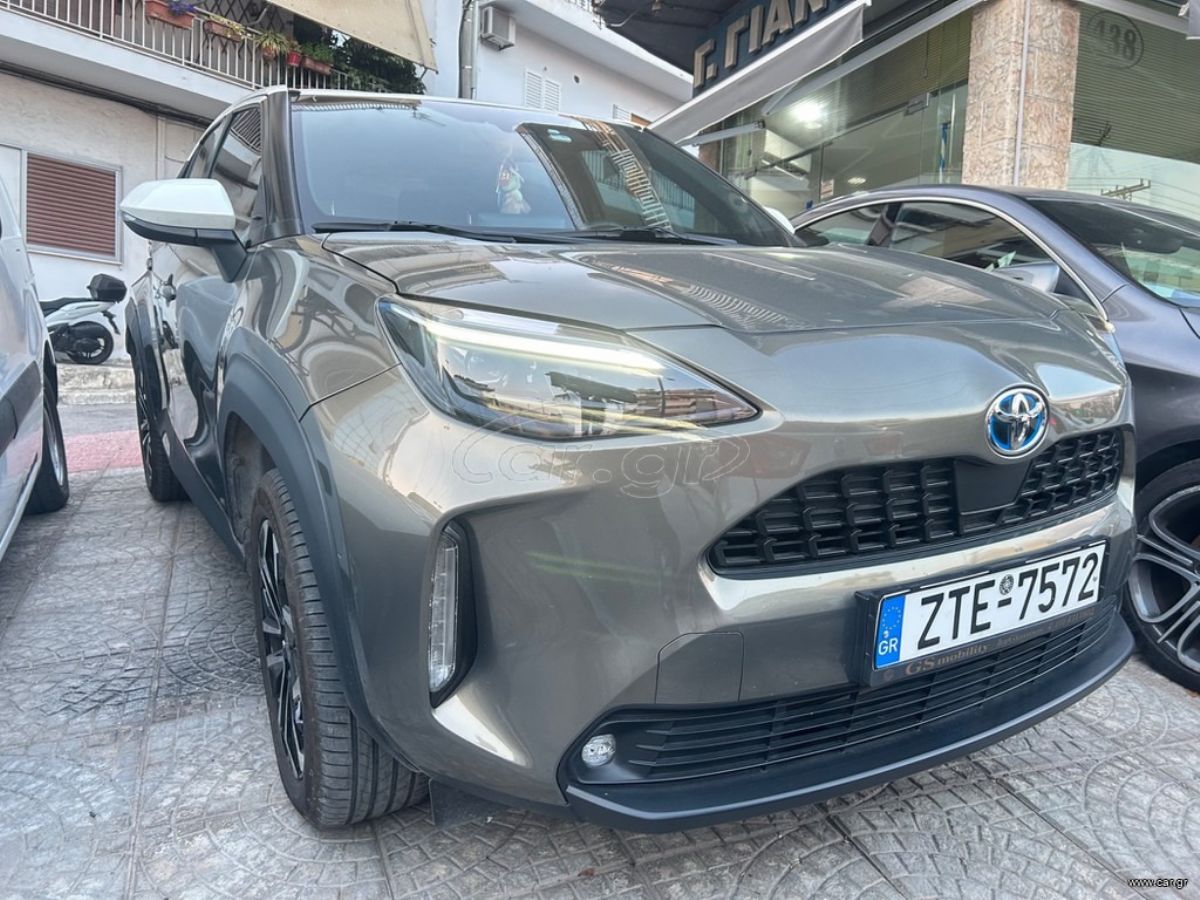TOYOTA Yaris Cross 2023