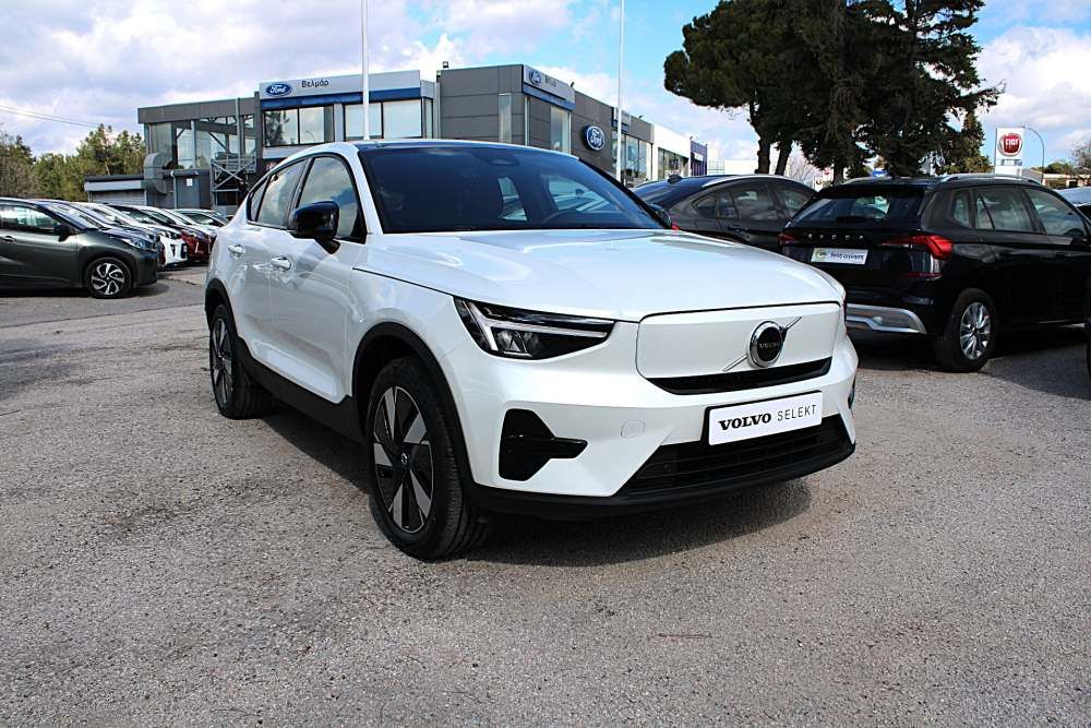 VOLVO C40 2025