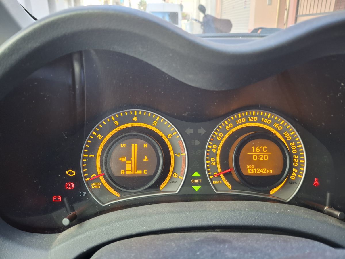 TOYOTA AURIS 2008