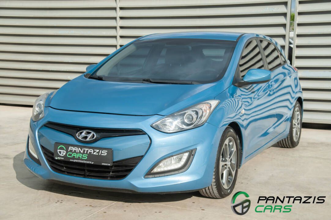 HYUNDAI i30 2013