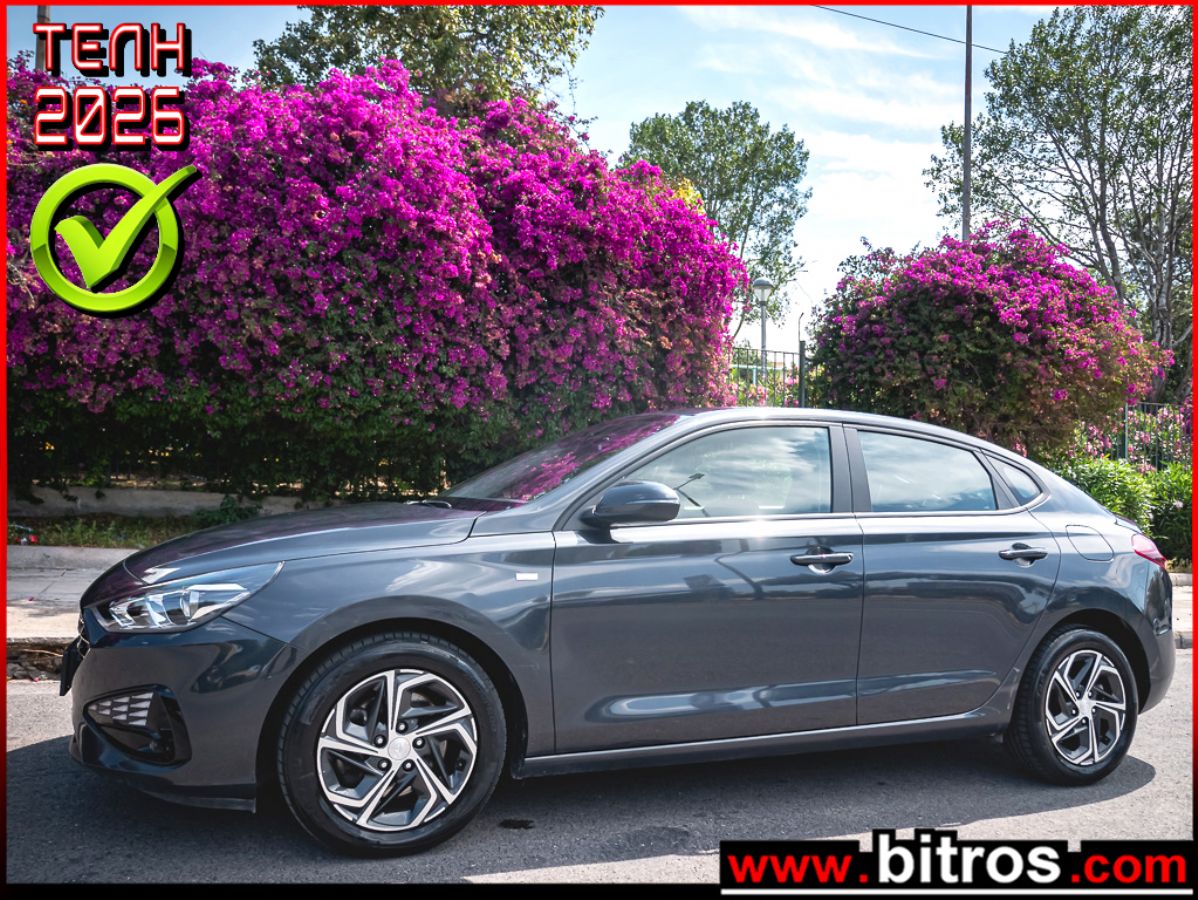 HYUNDAI i30 2022
