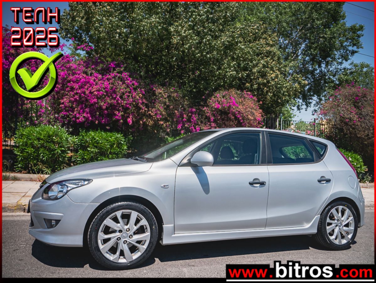 HYUNDAI i30 2012